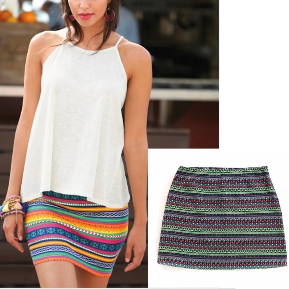 Shrinking Violet Boho Chic Western Festival Tribal Tapestry Skirt Size Large